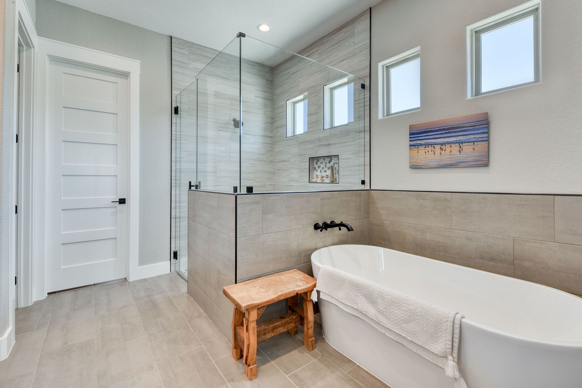 3 bedrooms and 2 1/2 baths Hill Country home. Open floor plan. Breathtaking views. Kendalia, Texas