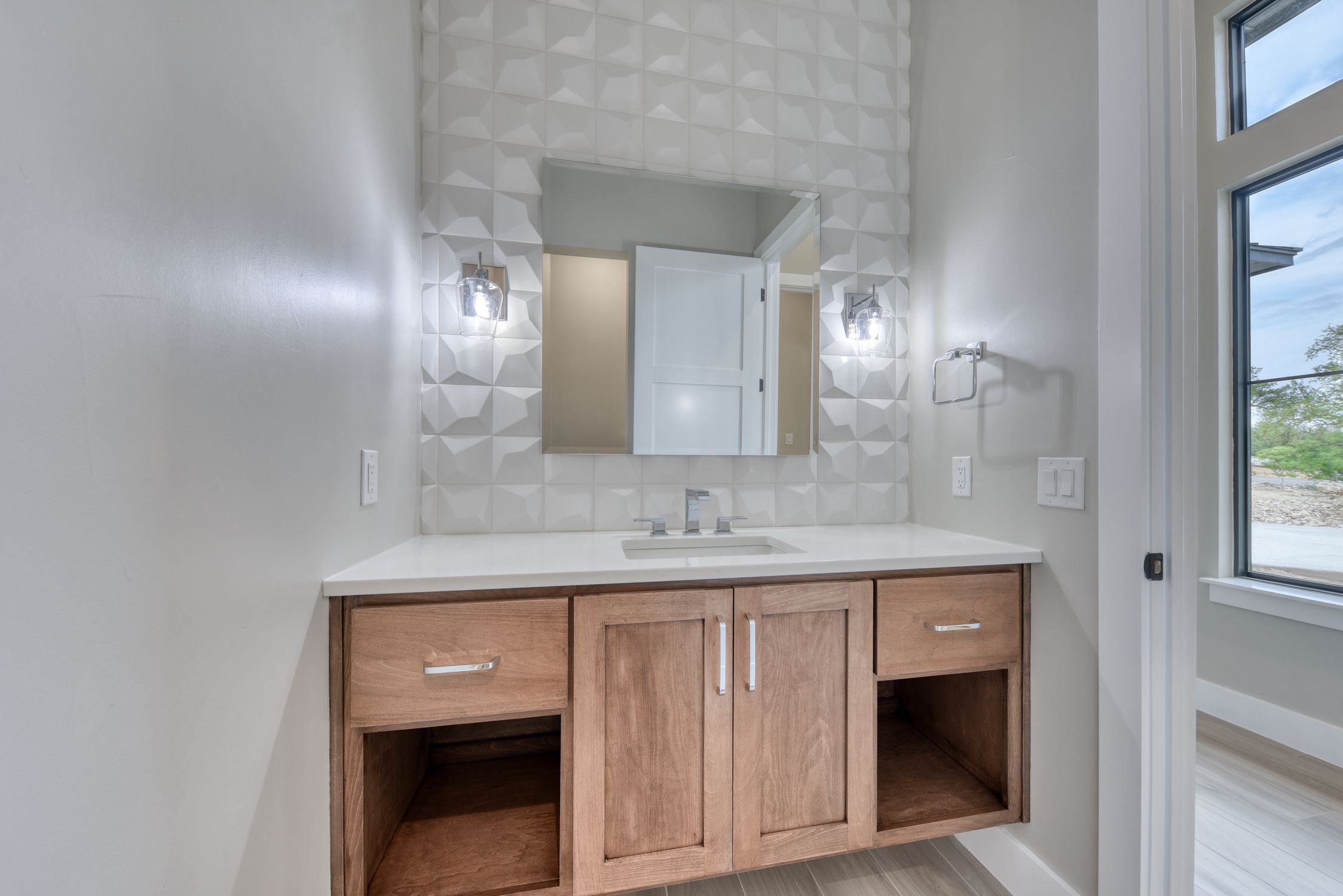 Stunning 3300sq/ft home in Helotes, TX