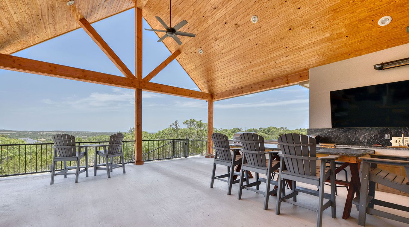 3 bedrooms and 2 1/2 baths Hill Country home. Open floor plan. Breathtaking views. Kendalia, Texas
