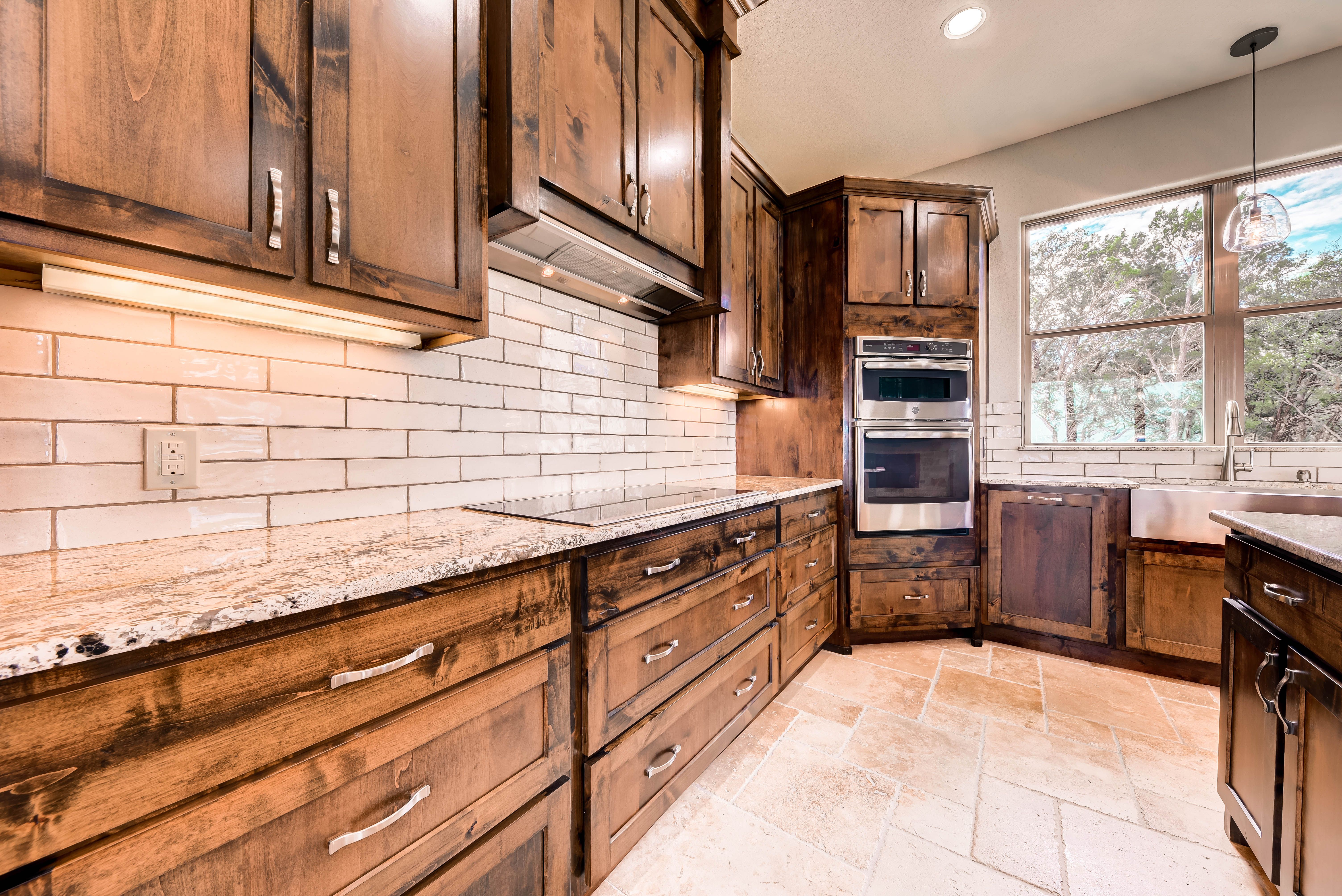 Canyon Lake contemporary farmhouse features 3 bedrooms, 2.5 baths