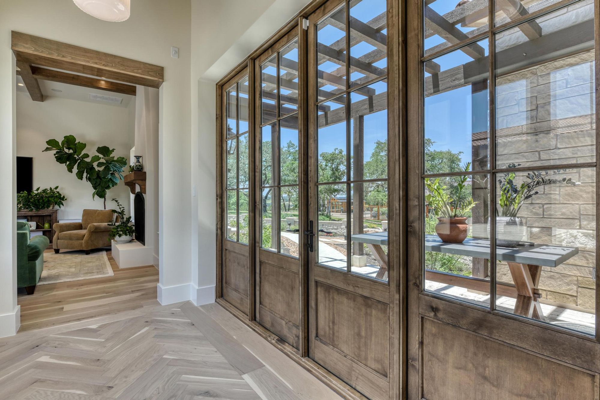 This gorgeous home has 7 bedrooms, 7 ensuite bathrooms, 2- ½ baths and a 4-car garage, Waring, Welfare, Texas