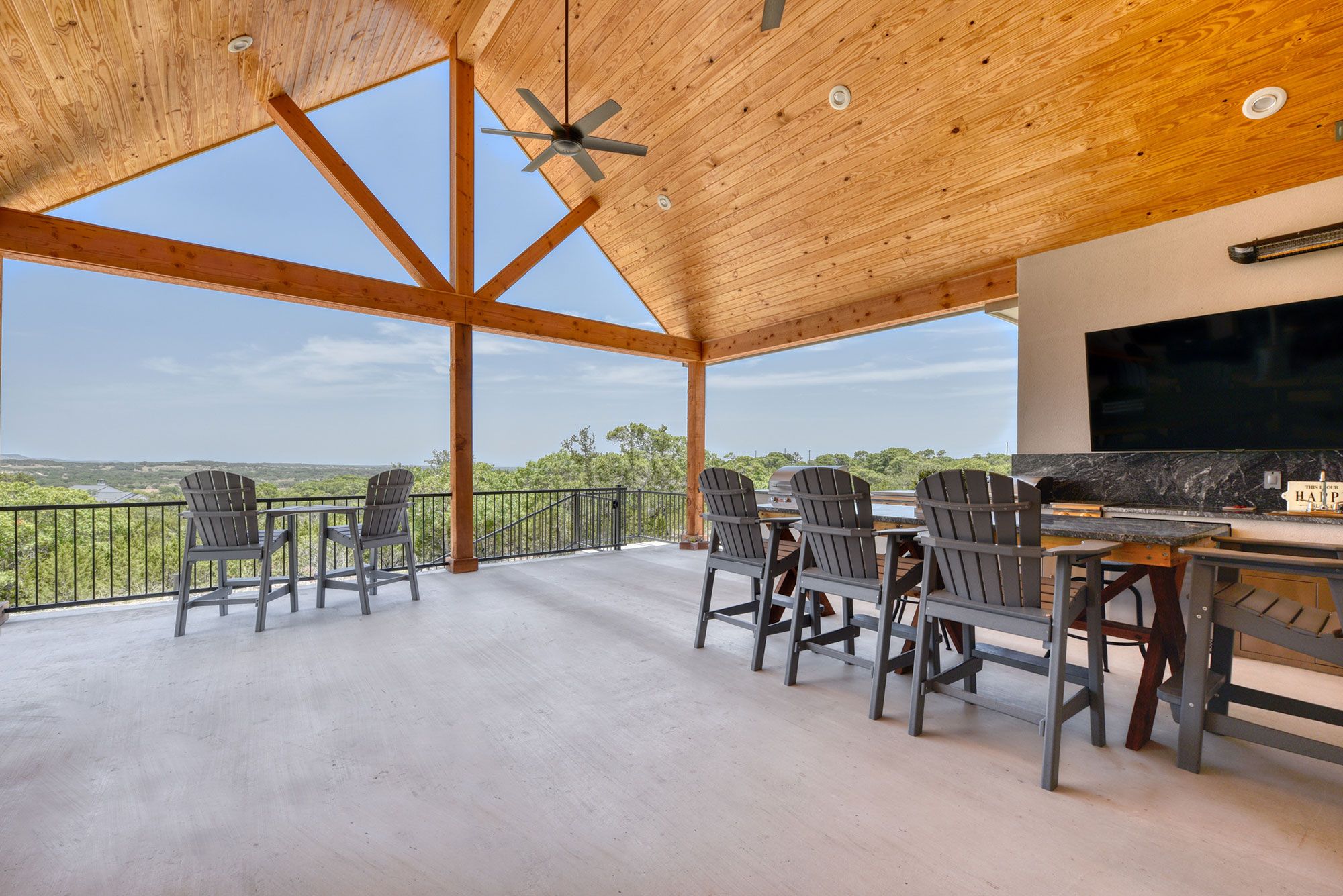 3 bedrooms and 2 1/2 baths Hill Country home. Open floor plan. Breathtaking views. Kendalia, Texas