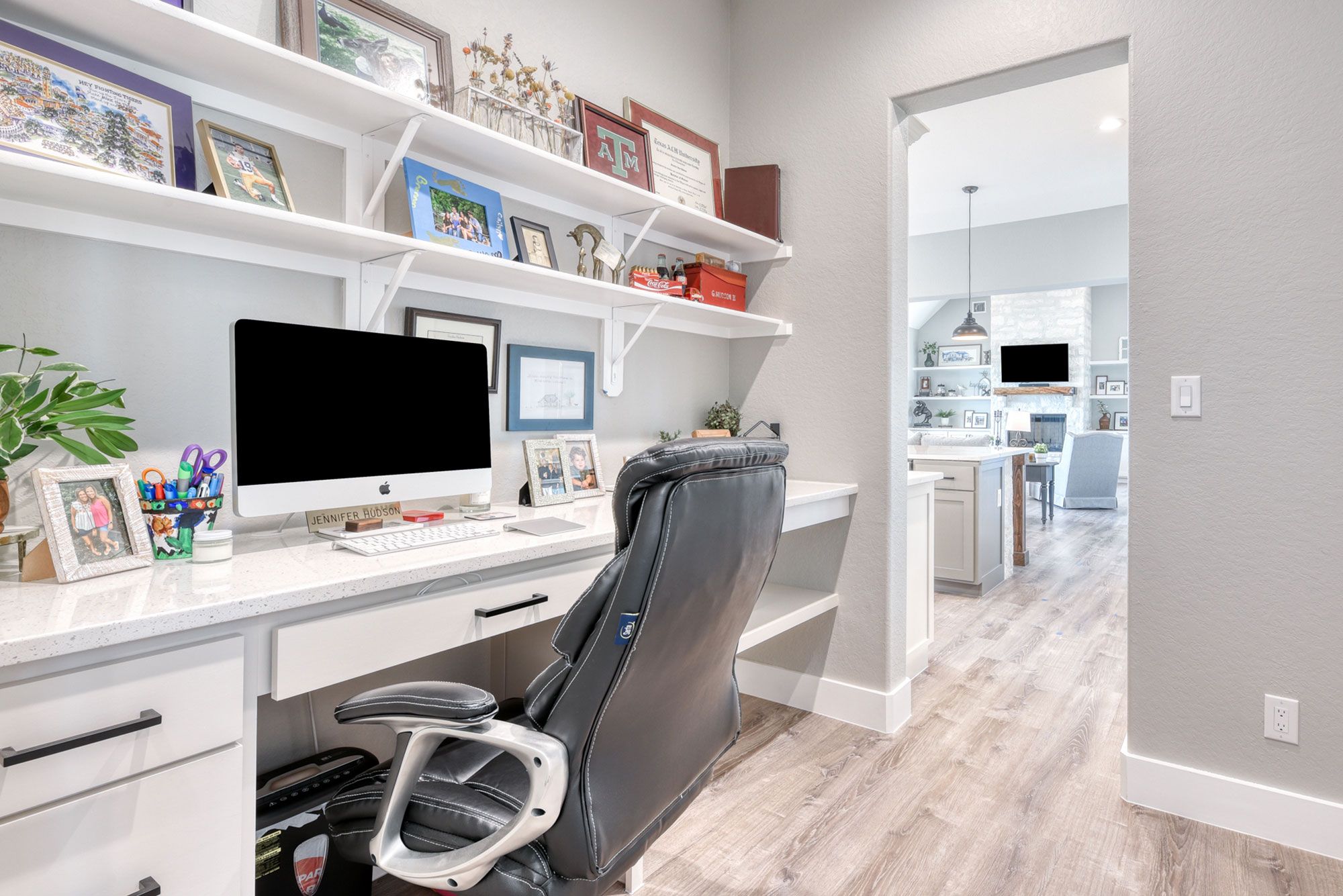 3 bedrooms and 2 1/2 baths Hill Country home. Open floor plan. Breathtaking views. Kendalia, Texas